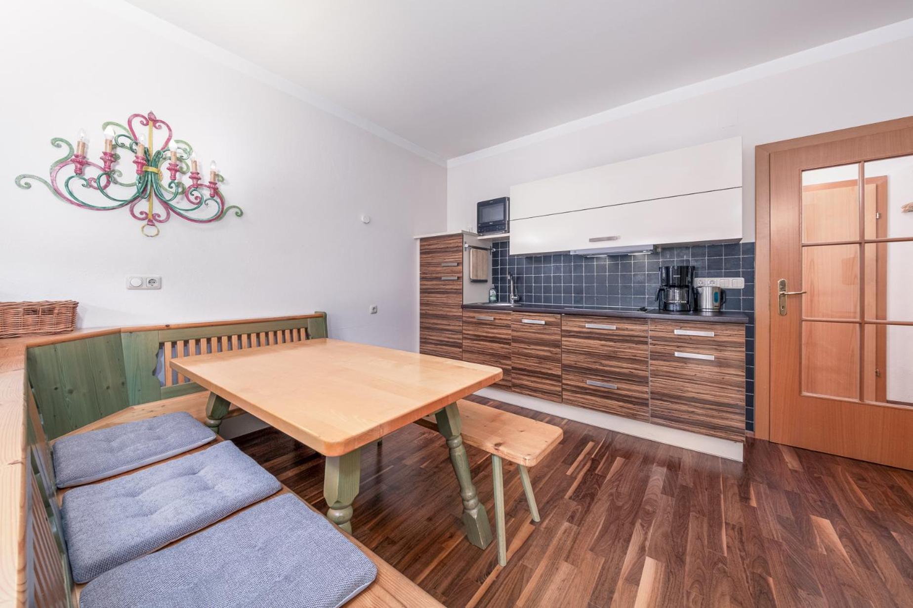Apartments Alpina 迈尔霍芬 外观 照片